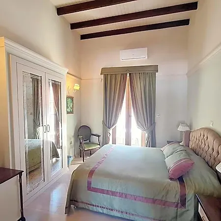 Gasthof In Guest - Sofia Boutique 9 Kyrenia (Northern Cyprus)