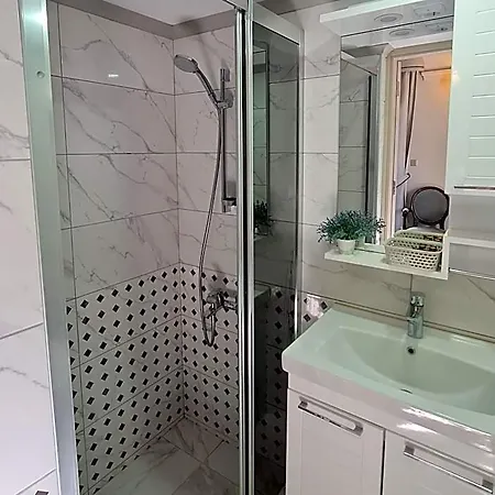 In Guest - Sofia Boutique 9 Kyrenia (Northern Cyprus)